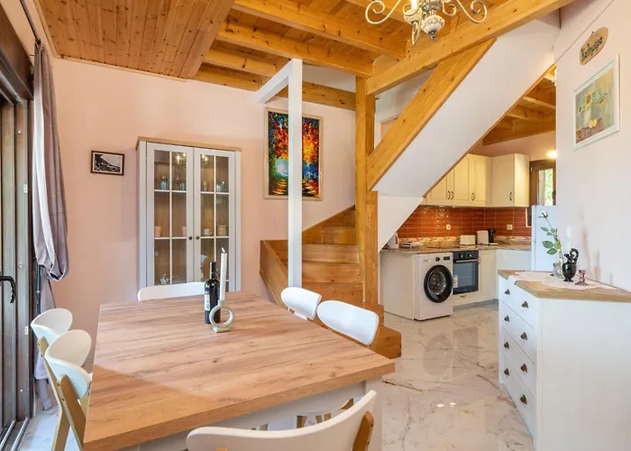 Mandolin House - Myrtos View Traditional Ferienhaus Kefalonia Island