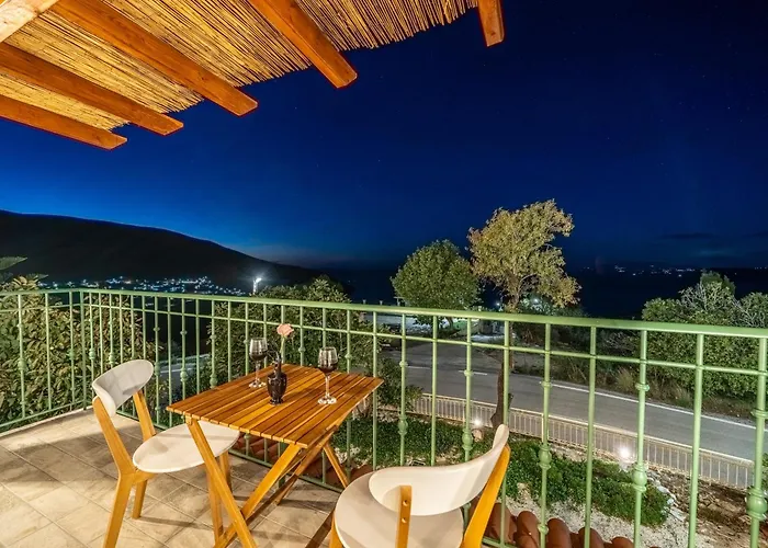 Mandolin House - Myrtos View Traditional Ferienhaus Kefalonia Island